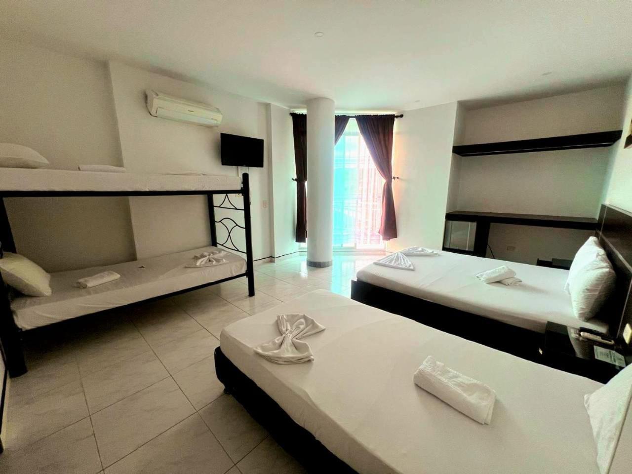 Hotel Suite Royal Melgar Kültér fotó